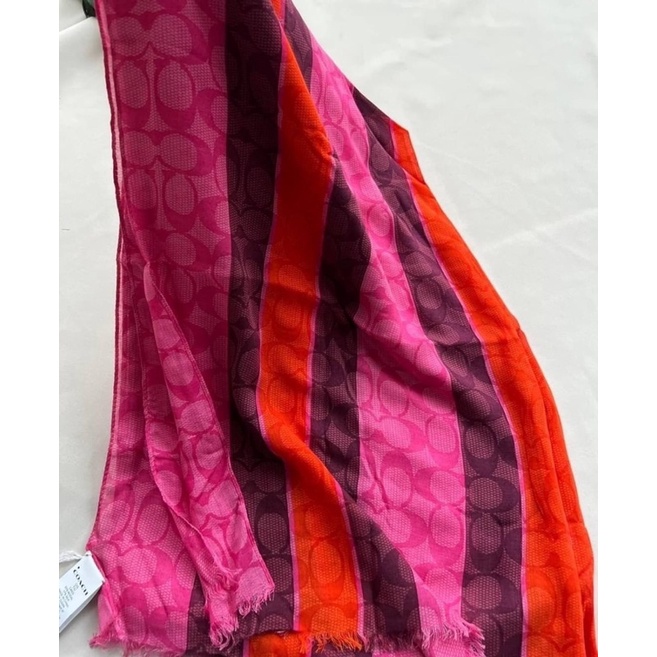 ผ้าพันคอ-signature-varsity-stripe-oblong-scarf-coach-c4003-pink-burgundy-สีชมพู-ลายทาง