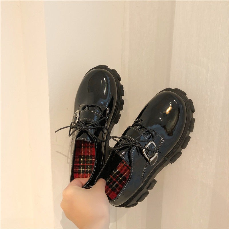 ภาพสินค้ารองเท้าหนังขนาดเล็กหญิงสไตล์อังกฤษสีดำ ins2020 ฤดูใบไม้ผลิใหม่เกาหลีรองเท้าส้นสูงแพลตฟอร์ม ulzzang ป่า จากร้าน chutimasu2012 บน Shopee ภาพที่ 4