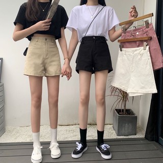 กางเกงยีนส์ขาสั้นพับขา เอวสูง ใส่แล้วขาดูยาว แมทช์กับเสื้อ Oversize  รองเท้าผ้าใบ แค่นี้ก็ออกจากบ้านได้แล้วว 🥰