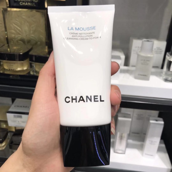 chanel-moisturizing-soothing-camellia-foaming-cleanser-150ml