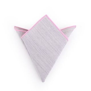 ผ้าเช็ดหน้าสูทวูล-แสปนเด็กซ์เทาอ่อนขอบชมพู 390฿
Light grey Wool-Spandex Pocket square with pink rim