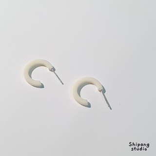 White hoop earring  ต่างหูเกาหลี ต่างหูแฟชั่น ต่างหูก้านเงินแท้ S925