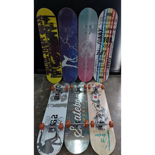 ภาพขนาดย่อของภาพหน้าปกสินค้าSkateboards สเก็ตบอร์ด แฟชั่นสเก็ตบอร์ด 80cm / สเก็ตบอร์ดหางปลา สเก็ตบอร์ดเด็กและผู้ใหญ่ (ลูกค้าใส่ล้องเองนะคะ) จากร้าน ccshop1368 บน Shopee