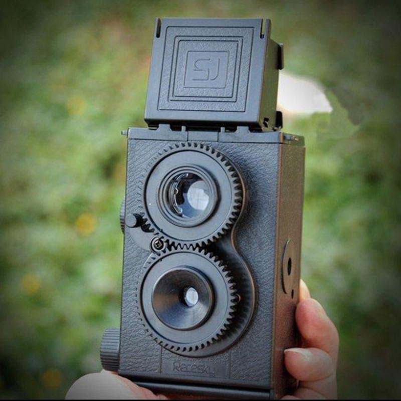 ภาพหน้าปกสินค้ากล้องฟิล์ม 35มม. กล้องทอย TRL DIY - LOMO DIY Dual Lens Reflex Camera Retro Classic จากร้าน vissavat บน Shopee