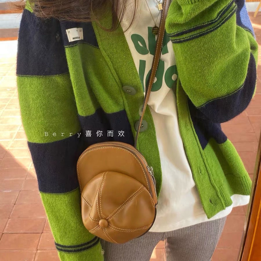 เสื้อแจ็คเก็ตผ้าถักลายทางกว้างสีเขียวสไตล์เกาหลี-คาร์ดิแกนสเวตเตอร์คอวี