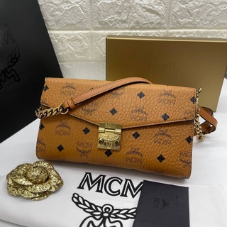 MCM Original Grade Size23cmหนังสวยมากฯค่ะ ลายสวยเนี๊ยบ โลโก้คมชัด เรียกได้ว่าเป๊ะทุกอณูตามต้นฉบับทุกประการเลยค่ะ