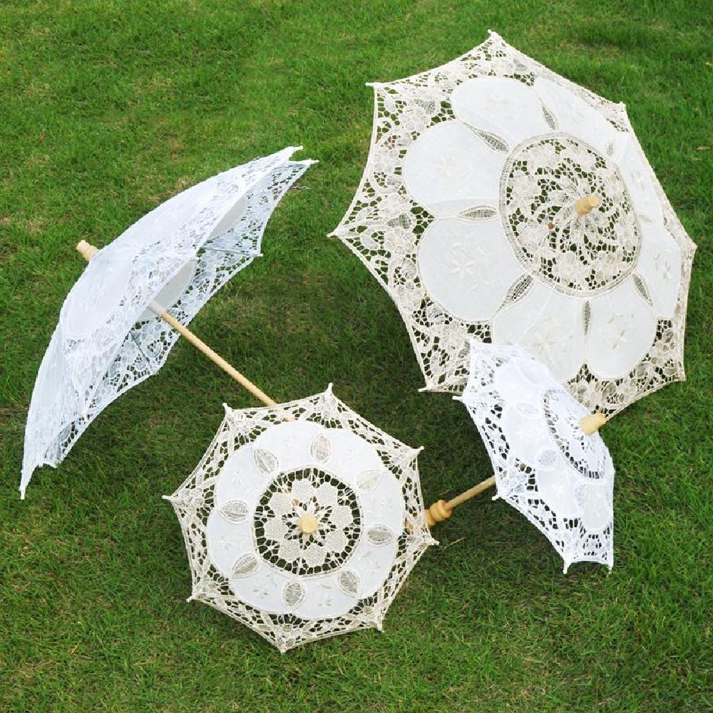 ภาพหน้าปกสินค้าWestern-style Lace Umbrella Vintage Banquet Bridal Romantic Wedding Umbrella Decoration ที่เกี่ยวข้อง