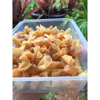 ขนมผูกรักไส้สับปะรดขนมพื้นเมืองสตูล เหนียว หนึบ รสชาติเปรี้ยว อมหวาน 100 กรัม photo