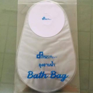 ภาพหน้าปกสินค้าถุงอาบน้ำ Bath​ Bag ล้างไต อาบน้ำได้ ซึ่งคุณอาจชอบราคาและรีวิวของสินค้านี้