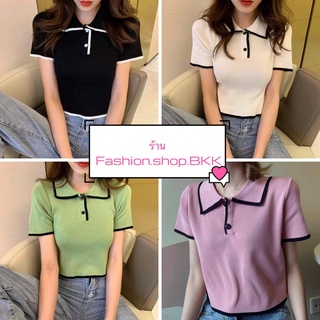 Fashion.shop.BKK ✨ ใหม่ พร้อมส่ง ✨ 💕 เสื้อครอปไหมพรมคอปกแขนสั้น แต่งกระดุมหน้า ผ้ายืดตามตัว ใส่สบาย 💕