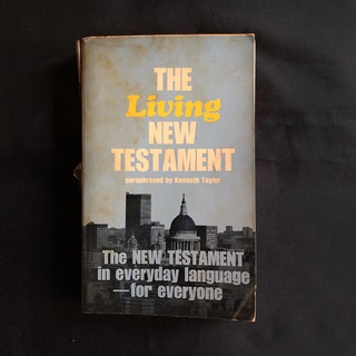 หนังสือ The Living New Testament : Paraphrased : The New Testament in everyday language – for everyone มือสอง