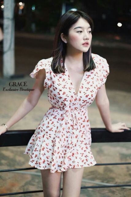 จั๊มสูทลายดอกซิปหลังสวย-ผ้าไม่บาง