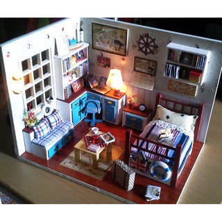 พร้อมส่งทันทีบ้านตุ๊กตา DIY ห้องนอน Captain Room+ฝาครอบกันฝุ่น