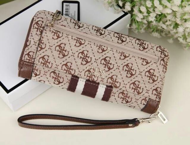 guess-factory-womens-long-wallet-กระเป๋าสตางค์-วัสดุ-canvas-เนื้อหนา-สีน้ำตาล