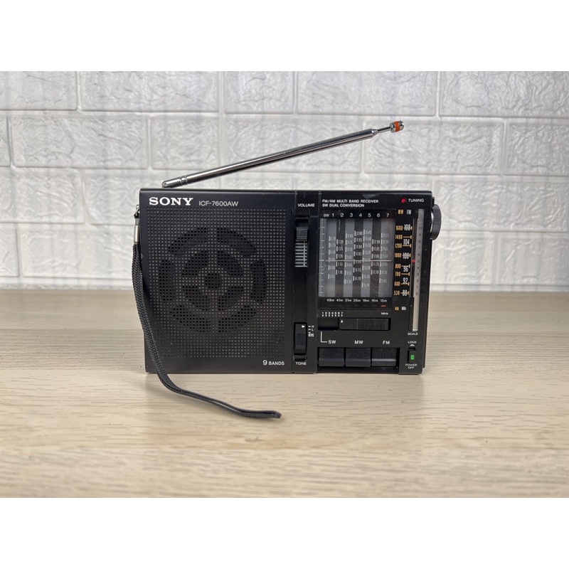 動作品　　SONY ICF-7600A FM/AM/SW 短波ラジオ Sony ICF 7600A FM/MW/SW 9 Band Receiver Vintage Radio Mint Japan