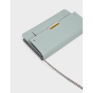 charles&amp;keith chain wallet blue mint มือสอง ขอดูเพิ่มเติม ทักแชทนะคะ