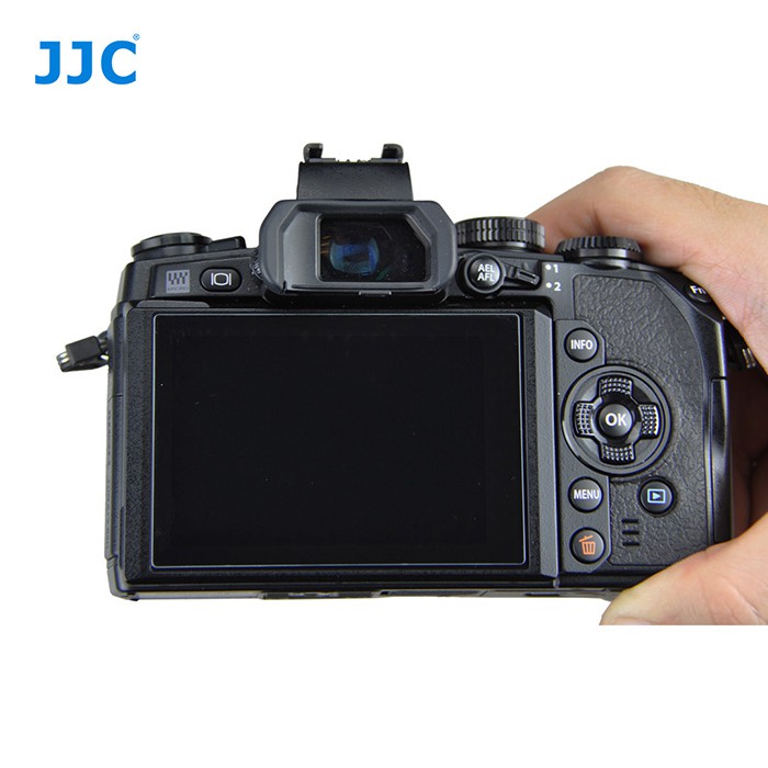 ภาพสินค้าJJC GSP-EOS RP, ฟิล์มกระจกกันรอยกล้อง CANON EOS RP, EOS 200D จากร้าน vissarudwamphukhom บน Shopee ภาพที่ 1