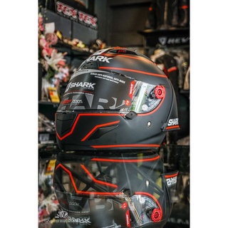 หมวกกันน็อค Shark รุ่น Race R Pro GP ลาย GP Lorrenzo Wintertest 2019