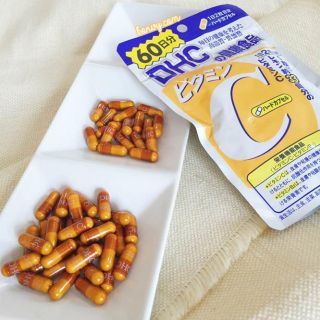 ภาพขนาดย่อของภาพหน้าปกสินค้าDhc vitamin c ส่งฟรี จากร้าน june61 บน Shopee ภาพที่ 1