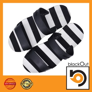 Blackout Sling / แตะสวมขวางใหญ่เงิน(หูดำ)