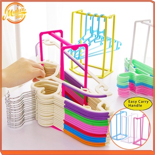 Kệ treo áo, sắp xếp móc treo, móc treo áo không tốn không gian, kệ treo áo 4 màu có thể sắp xếp được 32 chiếc.