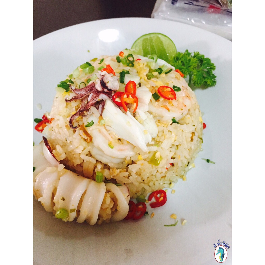 ข้าวผัดพริกเกลือทะเล หมึกไข่ ปู กุ้ง ครบ | Shopee Thailand