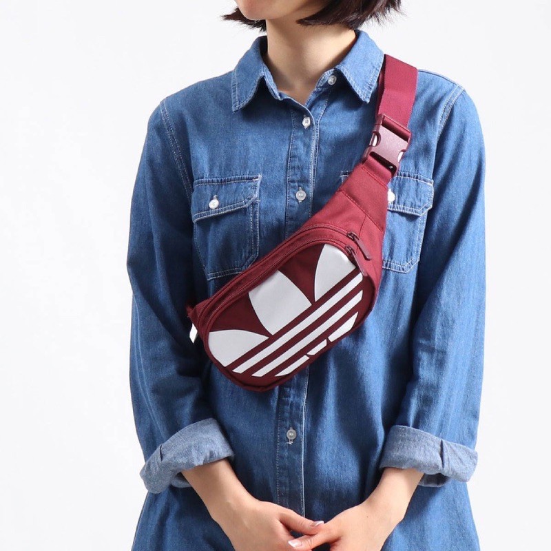 แท้-กระเป๋าคาดอก-คาดเอว-adidas-essential-waist-collegiate-gk0055-burgundy