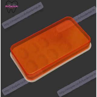 Dental materials palette, watering and moisturizing plate with cover