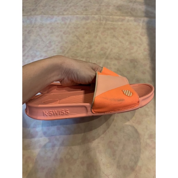 รองเท้าลำลองk-swiss-มือ2