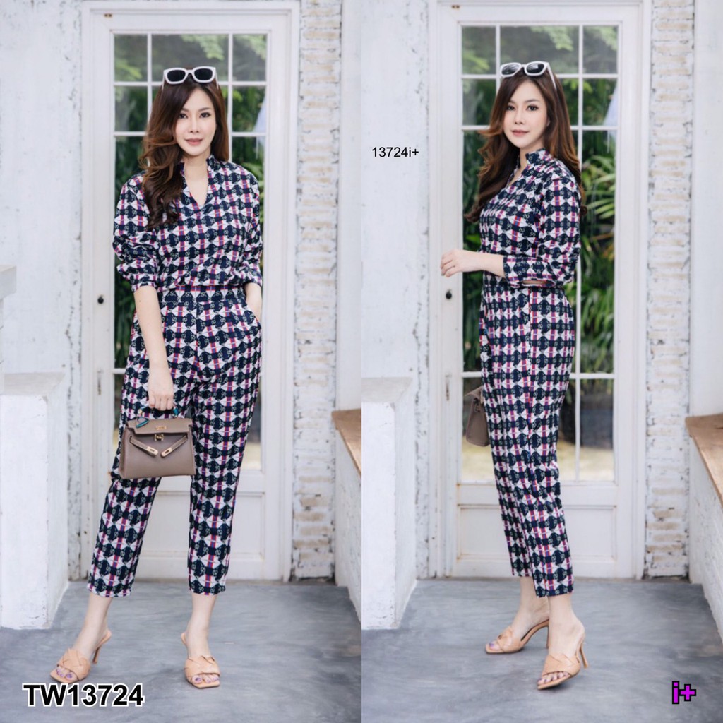 at13724-set-สาวอวบ-เสื้อเชิ้ตคอจีน-กางเกงขาเดฟ-4-ส่วน-ลายแบรนด์