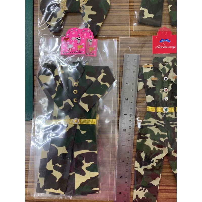 ภาพสินค้าชุดแก้บน แถมธูปโชคลาภ ชุดทหาร ชุดกุมาร กุมารี เป็นผ้าค่ะ แถมธูปโชคลาภค่ะ จากร้าน phattrarachkaew บน Shopee ภาพที่ 1