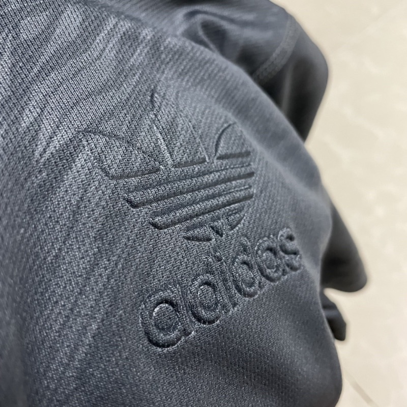 เสื้อออกกำลังกาย-adidas-original
