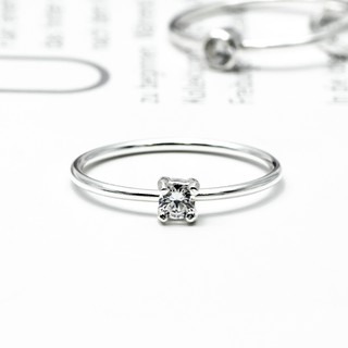 ภาพย่อรูปภาพสินค้าแรกของStar Jewelry แหวนเงินแท้ 92.5% แหวนเพชรมินิมอล ประดับเพชร CZ รุ่น RS3054-SS