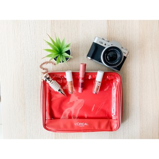 กระเป๋า ใส่เครื่องสำอาง LOreal สีแดงสด สวย ของแท้ จาก แบรนด์ดัง LOreal