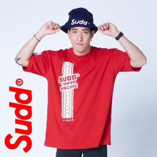 Sudd เสื้อยืดโอเวอร์ไซส์ รุ่น Drift-to สีแดง