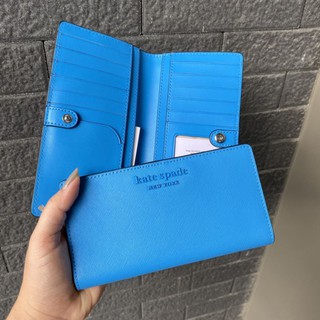 🎀 กระเป๋าสตางค์ 2 พับใบยาว สีฟ้าสด #WLRU6031 Kate Spade Black Cameron Large Slim Bifold Wallet Saffiano leather