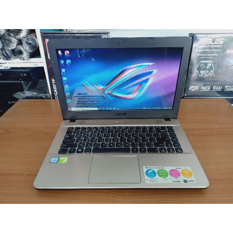 โน๊ตบุ๊ค มือสอง ASUS Core i3 6006u การ์ดจอแยก ssd120g ทำงาน เล่นเกม ...