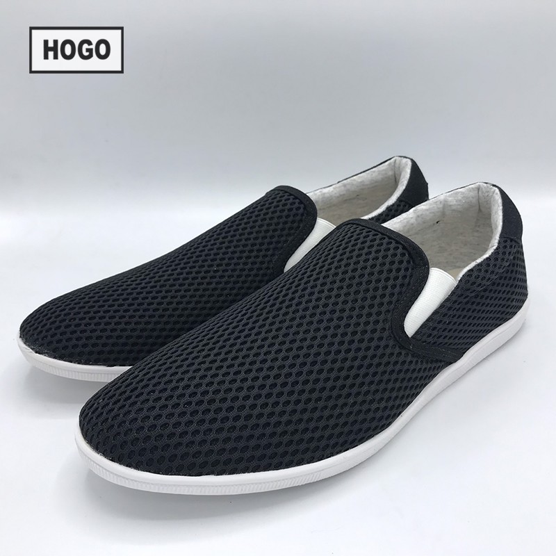 ภาพหน้าปกสินค้าHogo รองเท้าผ้าใบ รองเท้าผ้าใบผู้ชาย รองเท้า Slip on รองเท้าแบบสวม รองเท้าผู้ชาย จากร้าน k.import บน Shopee