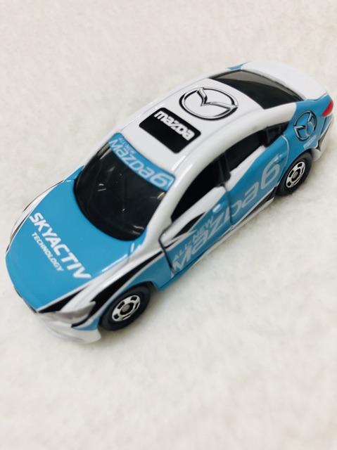 tomica-mazda-6-กล่องtoysrus