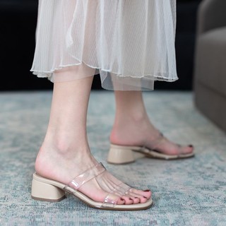 สินค้า 🌈34-40 รองเท้าแตะและรองเท้าแตะฤดูร้อนของผู้หญิงสวมแฟชั่นใหม่ส้นหนากลางส้นรองเท้าแตะรองเท้าแตะใส ins