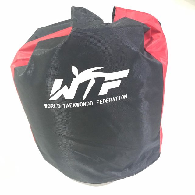 ภาพหน้าปกสินค้าC19 กระเป๋าแดงดำสำหรับใส่เกราะ กระเป๋าเป้สะพายหลัง-ใส่ชุดเกราะได้-สำหรับใส่อุปกรณ์เทควันโดอุปกรณ์กีฬา Taekwondo Bag