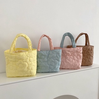 Breena shopping bag กระเป๋าช็อปปิ้งสีพาสเทล textureลายดอกไม้ คล้องแขนเดินเชิ่ดๆก็ดีอยู่