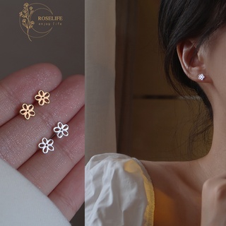 ภาพหน้าปกสินค้าRoselife S925 Silver Hollow Flowers Stud Earrings for Women Girls Fashion Ear Jewelry 1 Pair ซึ่งคุณอาจชอบสินค้านี้