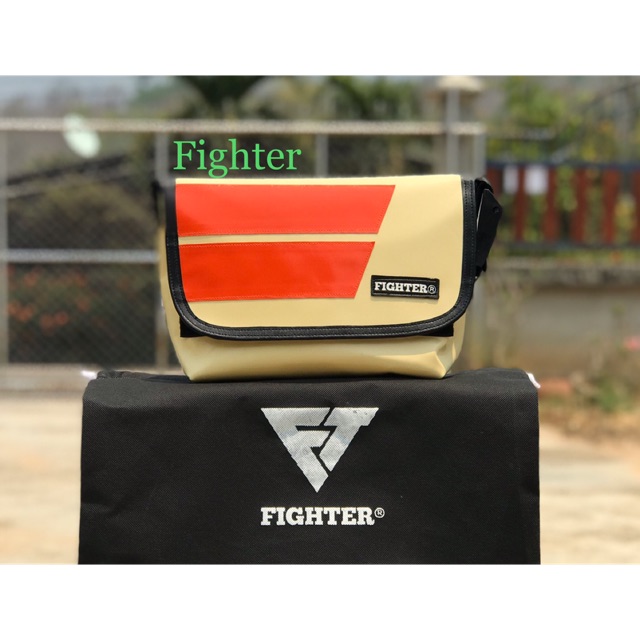 fighter-กระเป๋าสะพายข้าง-สีครีมคาดส้ม