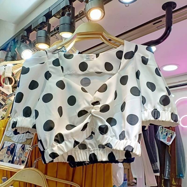 crop-polka-dot