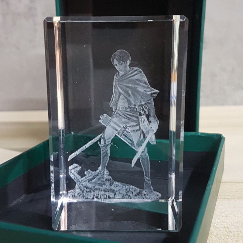 attack-on-titan-levi-crystal-3d-object