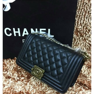 Chanel Boy 10