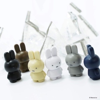 **พร้อมส่ง**มิฟฟี่เตตร้าขอบเทา ยืนสีพื้น MIFFY TETRA ของแท้