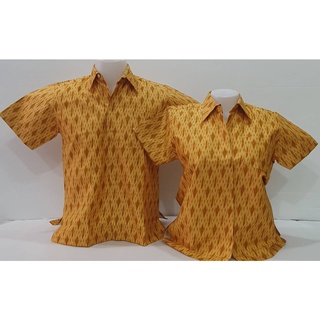 เสื้อเชิ๊ตอัดกาวสีเหลืองทองลายไทย3 ชาย/หญิง