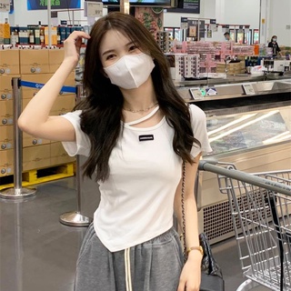 เสื้อยืดแขนสั้นผู้หญิงสไตล์เกาหลี สไตล์สาวฮอต ผ้านุ่ม ใส่สบาย，เสื้อครอป